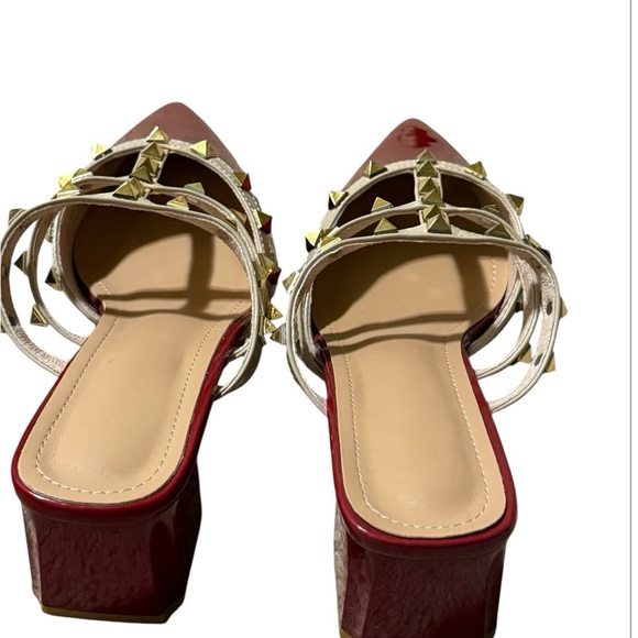 Red Studded Women's Shoes New  Valentino Style - Picture 4 of 4